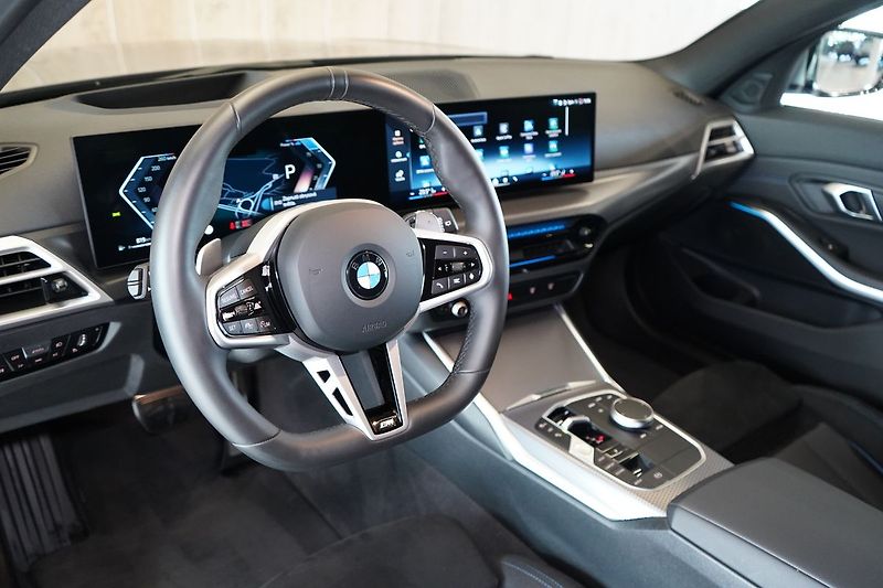 BMW Řada 3 320d xDrive Touring, HUD, ACC - fotka 16 z 43