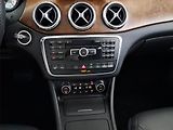 Mercedes-Benz GLA (2014) 220 CDI 4MATIC, 4X4 - náhled 12