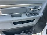 Dodge RAM 5,7 HEMI Big Horn - náhled 11