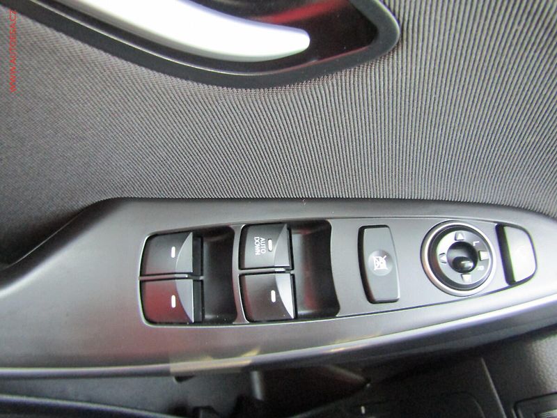 Hyundai i30 (2016) 1.6 GDi - fotka 12 z 22