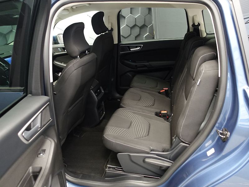 Ford S-MAX 110 kw, manuál, LED světlomety - fotka 27 z 38