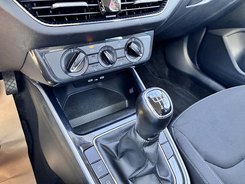 Škoda Fabia 1.0TSI-81KW,1.MAJITEL,STYLE... - fotka 21 z 31