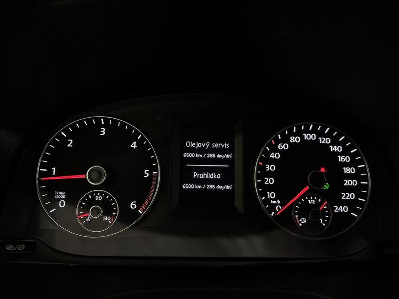 Volkswagen Caddy MAXI 2.0TDI 110kW DSG 4MOTION - fotka 21 z 42