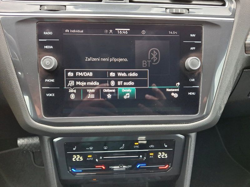 Volkswagen Tiguan (2022) Allspace Life DSG 4x4 2,0TDi 1 - fotka 28 z 35