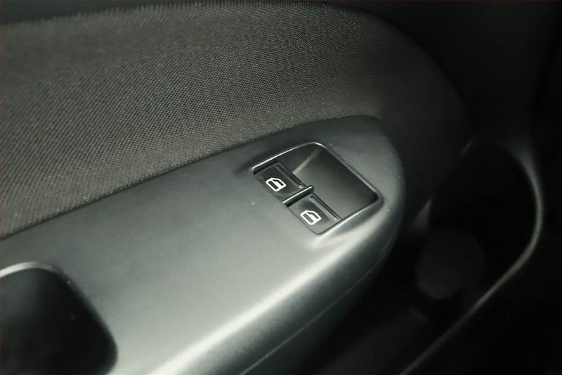 Škoda Octavia (2011) 2.0 TDI, nová STK, Tažné - fotka 10 z 12