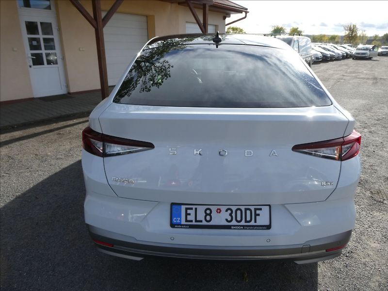Škoda Enyaq Coupé 85x 210kW Laurin&Klement - fotka 8 z 47