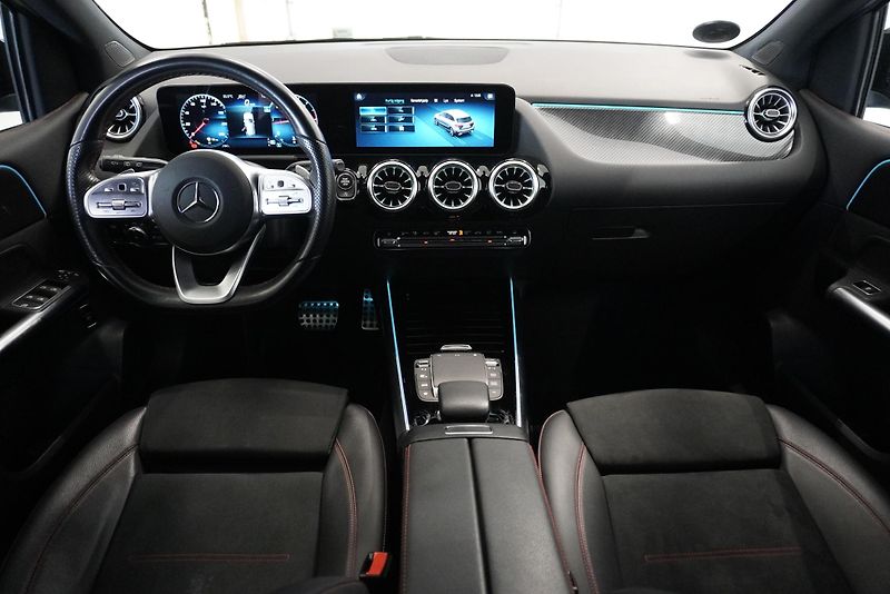 Mercedes-Benz Třídy B B 220d 140kW AMG line AUTOMAT8 - fotka 24 z 29