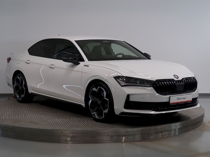Škoda Superb (2025) SPORTLINE 2.0TDI 142KW 4x4 DSG - fotka 6 z 51