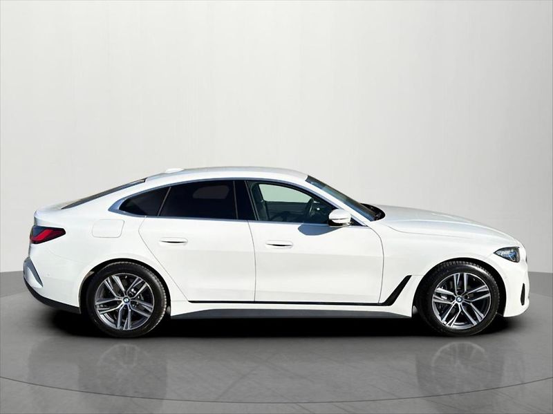 BMW Řada 4 3,0 430d xDrive GC Laser DPH - fotka 8 z 28