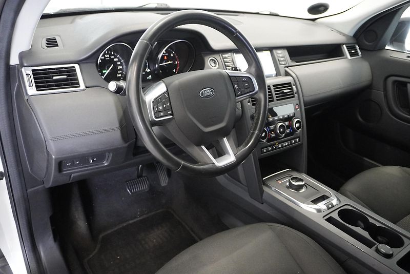 Land Rover Discovery Sport 2.0D 110kW,TAŽNÉ,140 000KM! - fotka 12 z 26