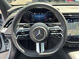 Mercedes-Benz Třídy E E 220 d 4MATIC AMG - náhled 18