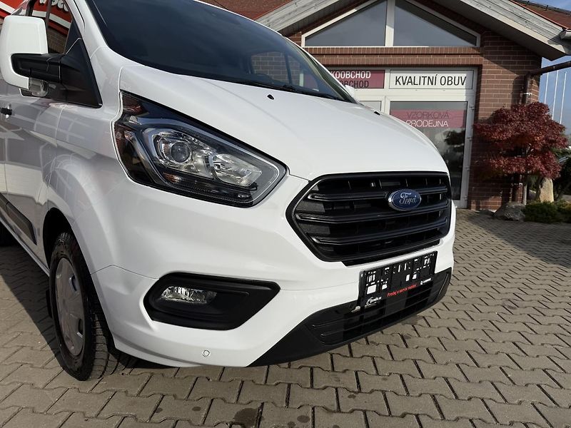 Ford Transit Custom (2022) 2,0-TEMPOMAT-SENZORY-TAŽNÉ  - fotka 12 z 48