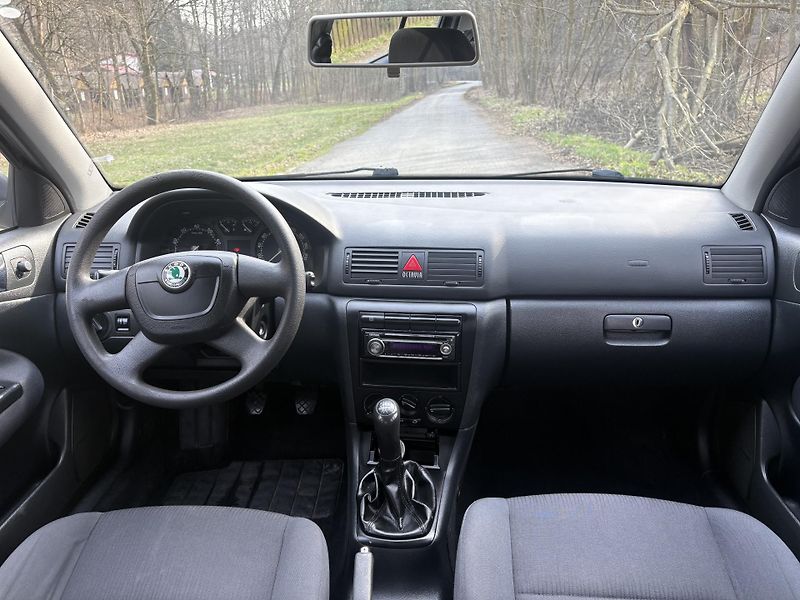 Škoda Octavia (2009) 1.6 75kW BENZIN+LPG - fotka 10 z 20