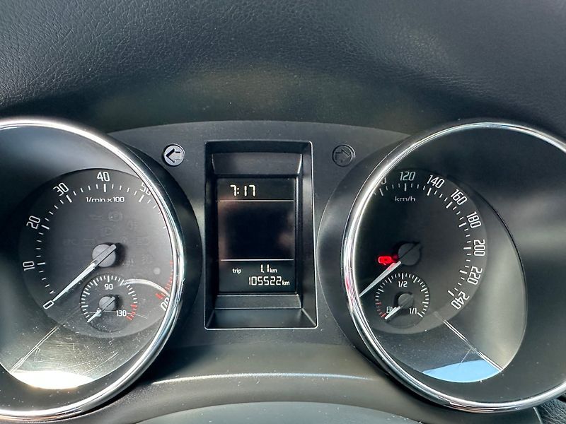 Škoda Yeti (2014) 1,4TSI 90kw Active - fotka 15 z 20