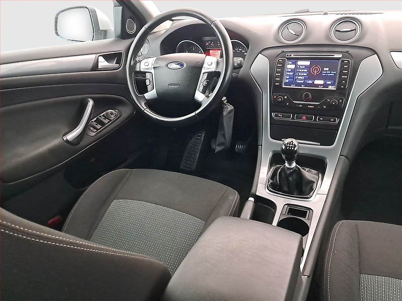 Ford Mondeo (2013) 2.0 TDCi, po STK, Tažné - fotka 7 z 16