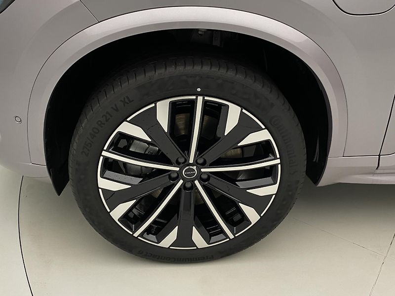 Volvo XC90 (2025) T8 AWD RECHARGE BRIGHT PLUS 7m - fotka 18 z 75