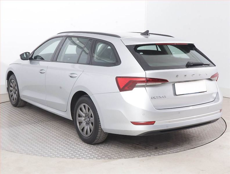 Škoda Octavia (2022) Ambition 2.0 TDI - fotka 4 z 15