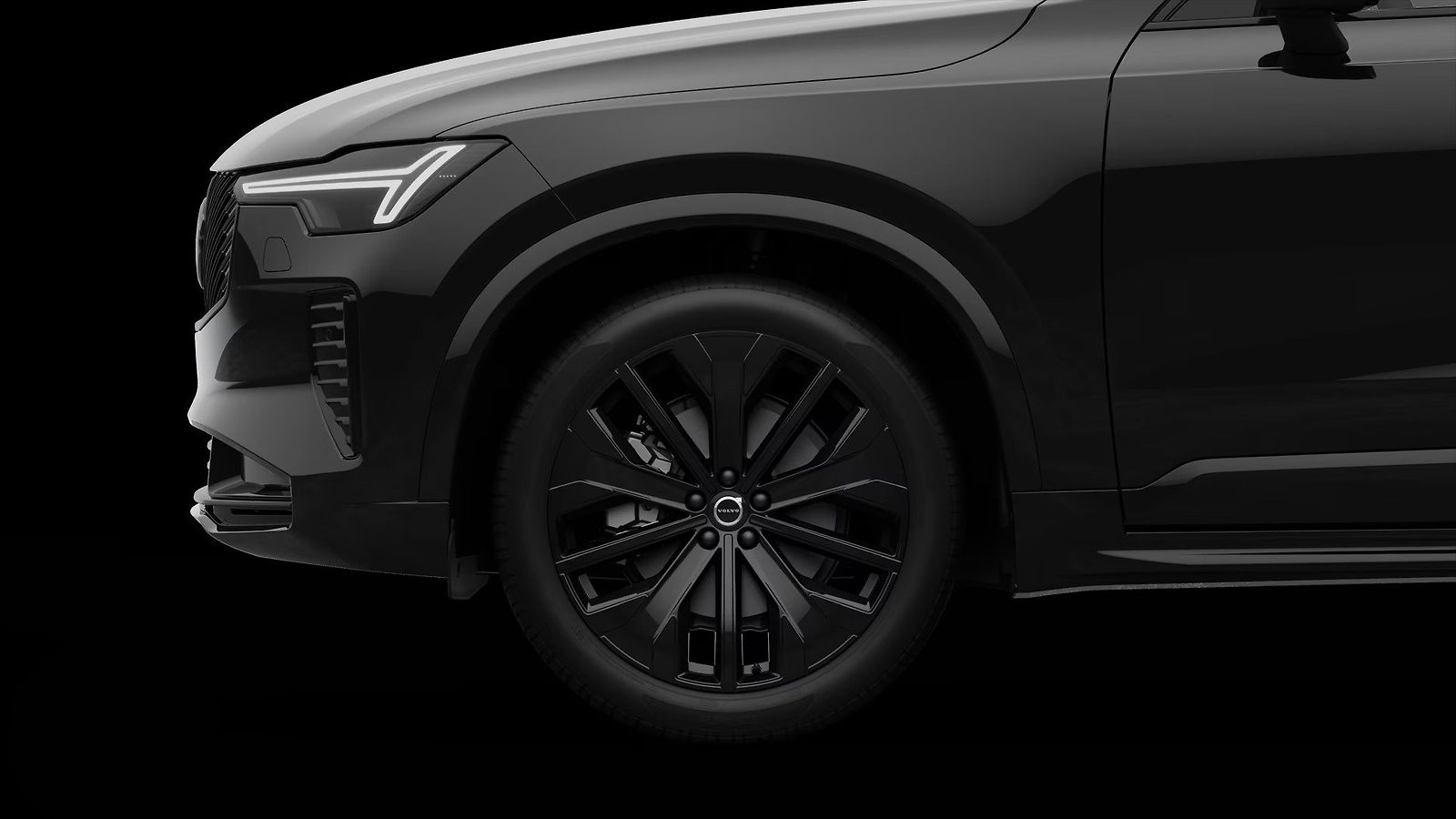 Volvo XC90 PLUS BLACK EDITION, B5 AWD, 18