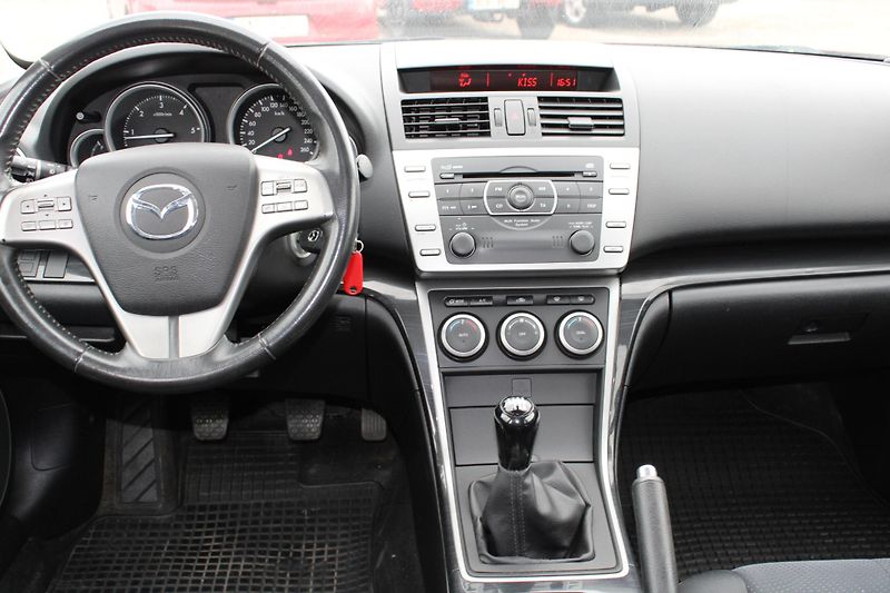 Mazda 6 (2008) 2,0DI KLIMA TEMPOMAT EL.OKNA - fotka 13 z 21