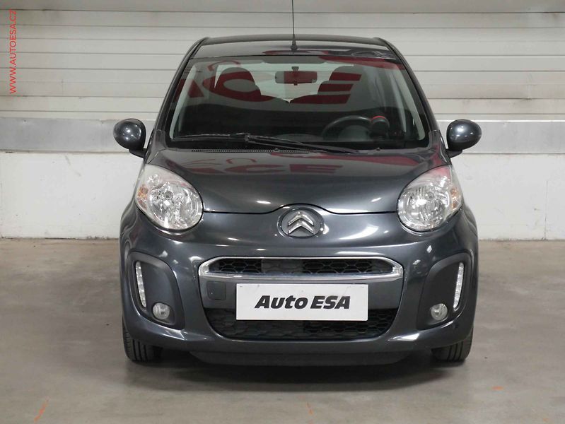 Citroën C1 (2014) 1.0i, ČR, servis.kniha, AC - fotka 2 z 14
