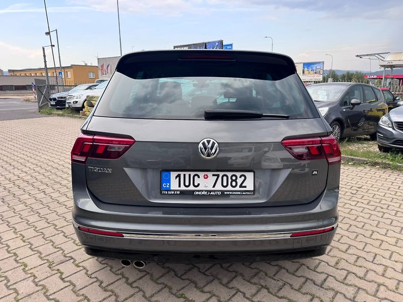 Volkswagen Tiguan (2020) R-LINE 1,5 TSI 110 KW 1. MAJ - fotka 4 z 50