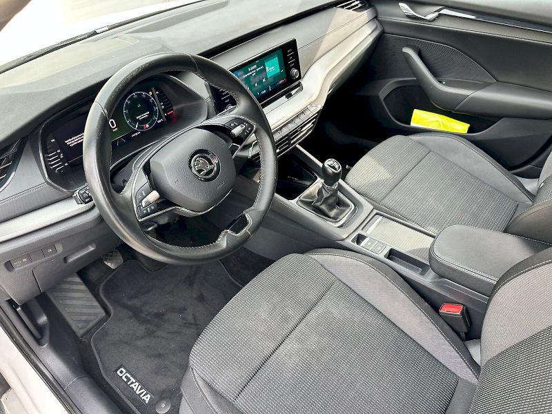 Škoda Octavia (2022) 1.5 TSI 110kW Ambition - fotka 6 z 23