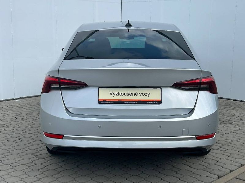 Škoda Octavia Ambition 7DSG 2,0TDI - fotka 21 z 23