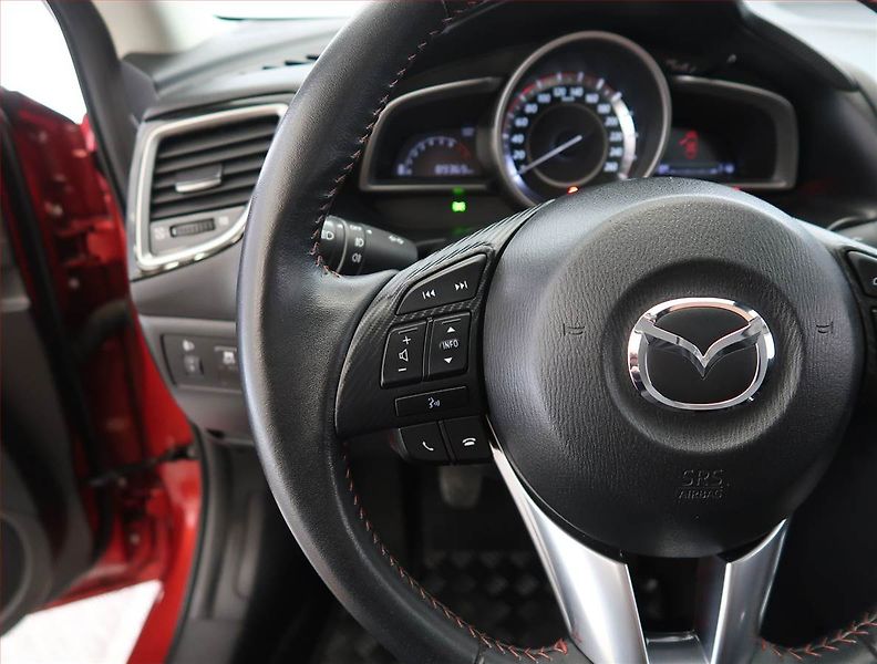 Mazda 3 (2016) 2.0 Skyactiv-G, Tempomat - fotka 18 z 20