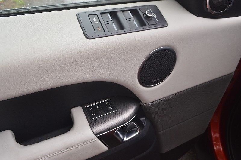 Land Rover Range Rover Sport - fotka 12 z 27