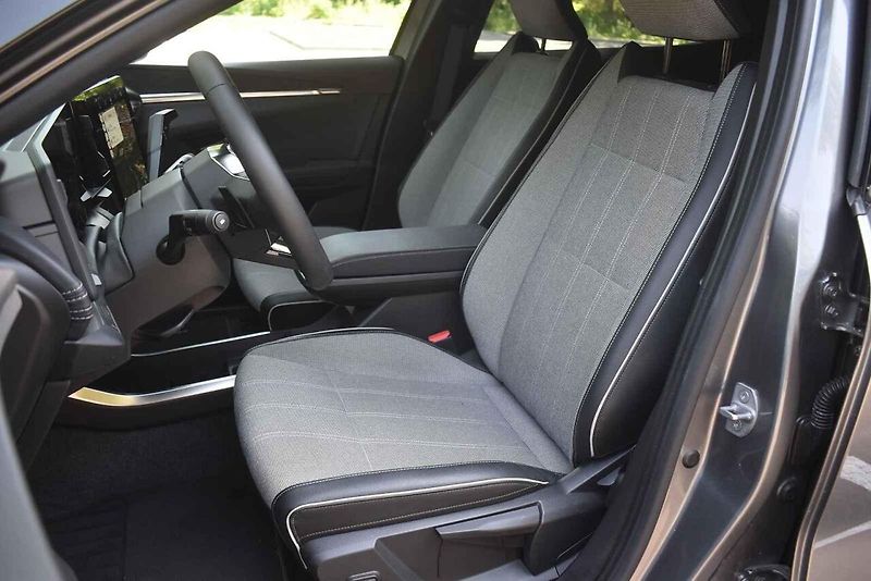 Mitsubishi Eclipse Cross BEV je vydařený elektromobil.