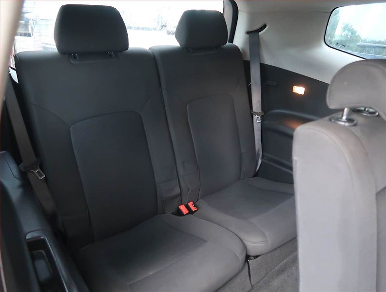 Chevrolet Orlando (2012) 2.0 VCDi, 7 míst, po STK - fotka 15 z 17