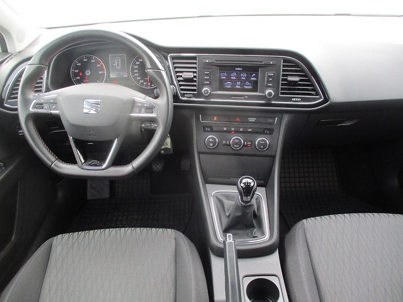 Seat Leon 1,2TSi 77kW STYLE FULL LED - fotka 26 z 48