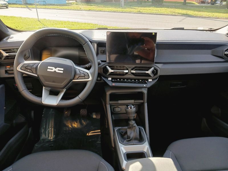 Dacia Bigster (2026) expression hybrid-G 140 pobočk - fotka 5 z 9