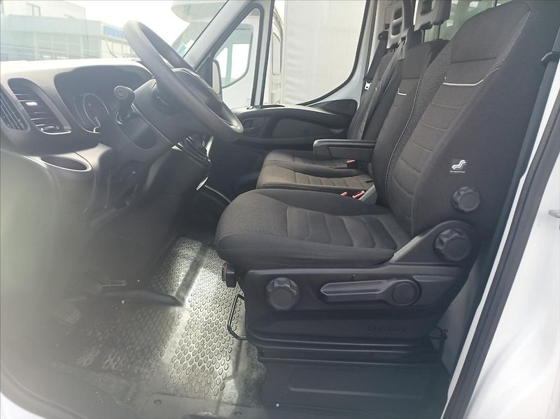 Iveco Daily 3,0   35C16 skříň hydr.čelo - fotka 7 z 13