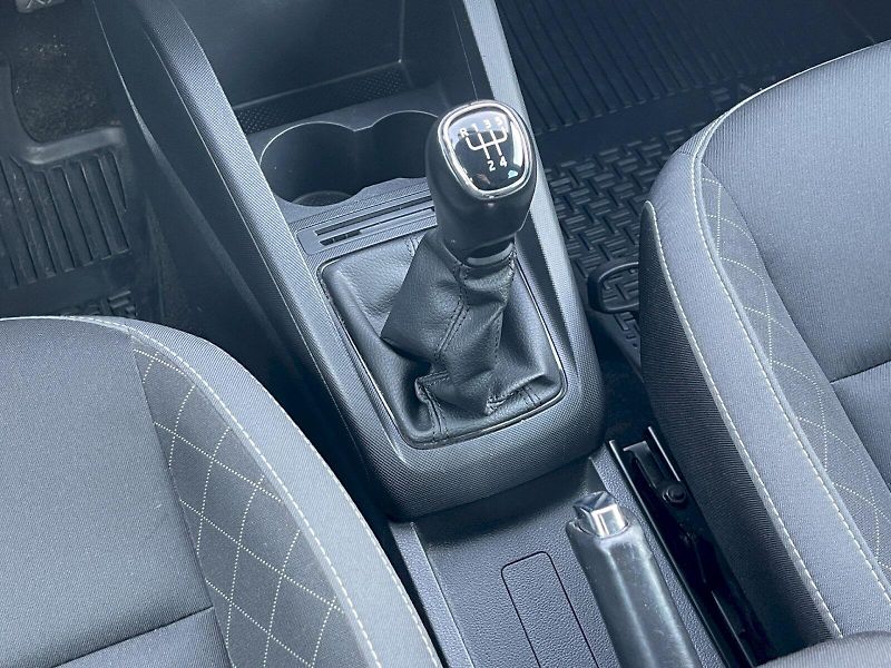 Škoda Fabia (2022) 1.0 TSI 70kW Ambition Plus - fotka 13 z 34
