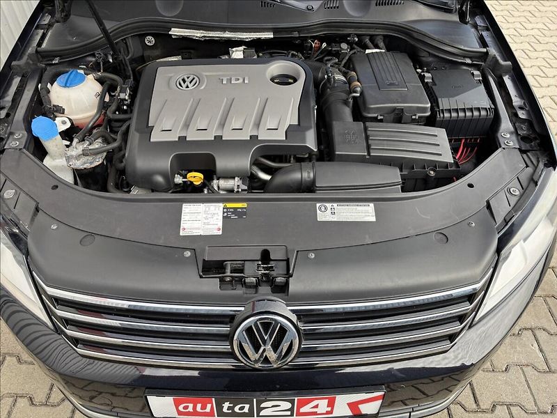 Volkswagen Passat Var. 2.0 TDi Comfortline - fotka 13 z 13