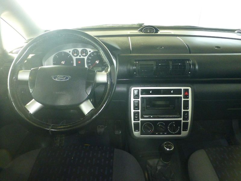 Ford Galaxy (2004) 1,9TDI*ALU*DIGI**TAŽNÉ**VYHŘ.S - fotka 14 z 24