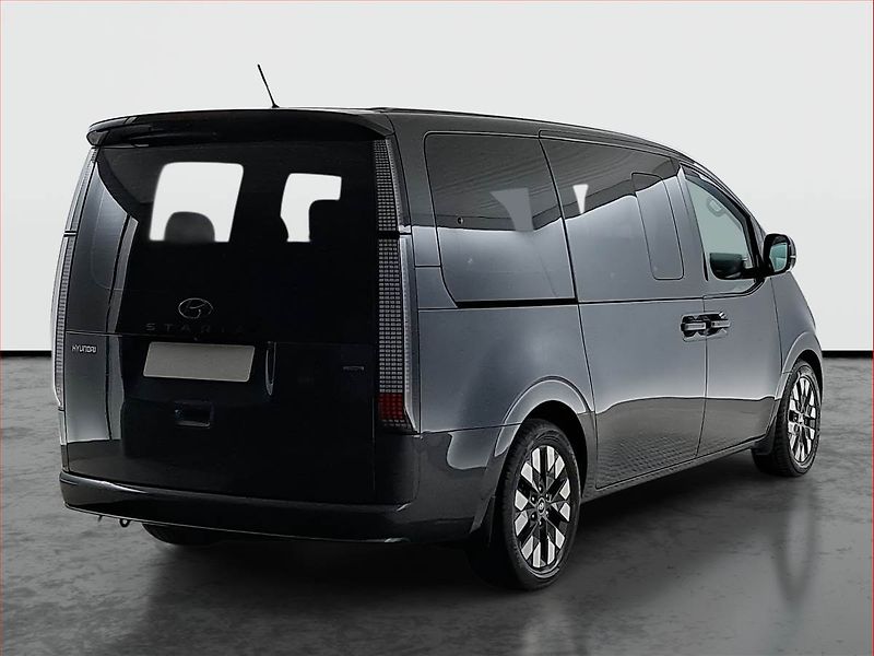 Hyundai Staria (2021) 2.2 CRDi - fotka 5 z 24