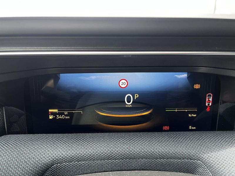 Citroën C5 Aircross (2026)  PLUS Hybrid 145k Automatic - fotka 13 z 24