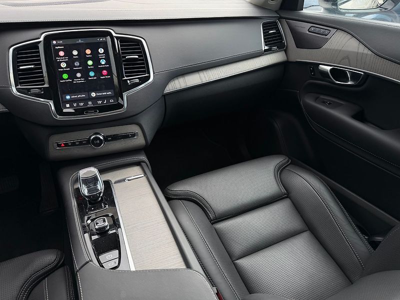 Volvo XC90 PlusDark T8,AWD,Plug-in hybrid - fotka 25 z 26