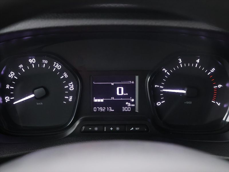 Toyota ProAce 2,0 D-4D 106kW Shuttle CZ DPH - fotka 17 z 29