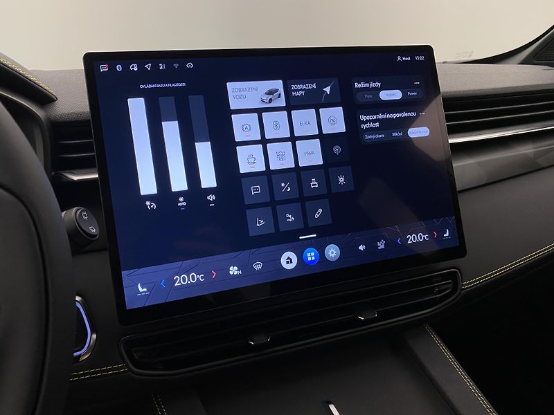Lynk & Co 01 (2025) CORE PHEV AUT CZ 1.maj - fotka 37 z 96