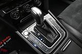 Volkswagen Passat 2,0 TDI 140 kW DSG 4Motion Zár - náhled 22