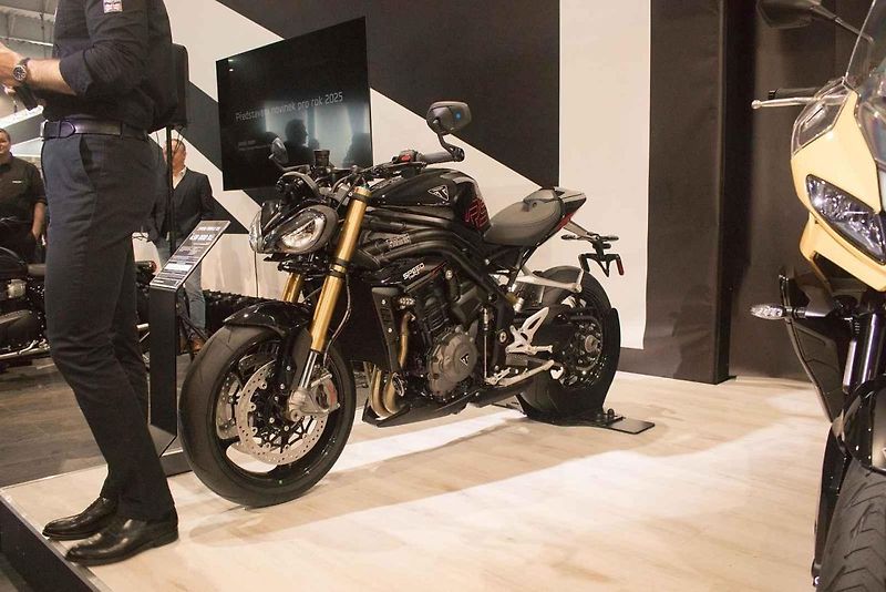 Aprilia Tuono 660