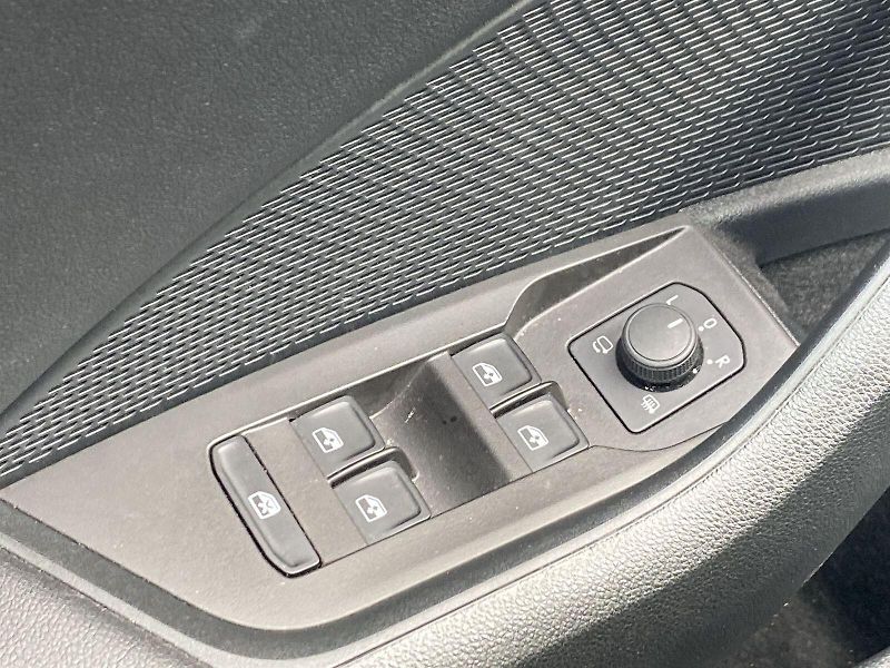 Škoda Octavia (2024) 1.5 TSI M-HEV DSG Ambition - fotka 15 z 28