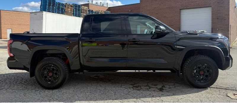 Toyota Tundra (2025) TRD PRO,hybrid,2026,CrewMax - fotka 2 z 5