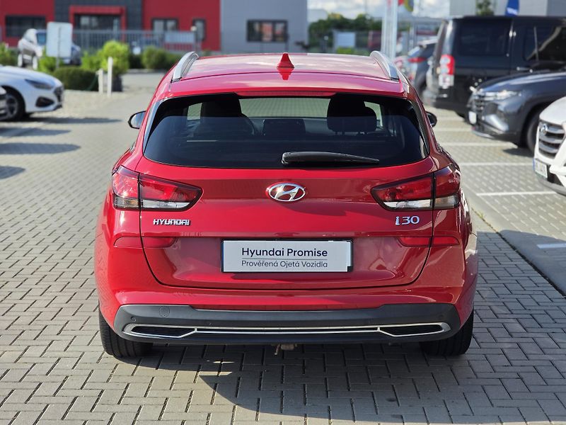 Hyundai i30 (2021) 1,5i 81kW SMART WG - fotka 4 z 17
