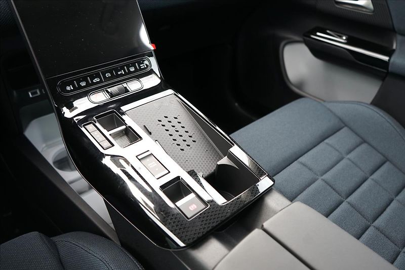 Citroën C5 Aircross (2026) 1,2 Hybrid 145k Automatic PLUS - fotka 19 z 25