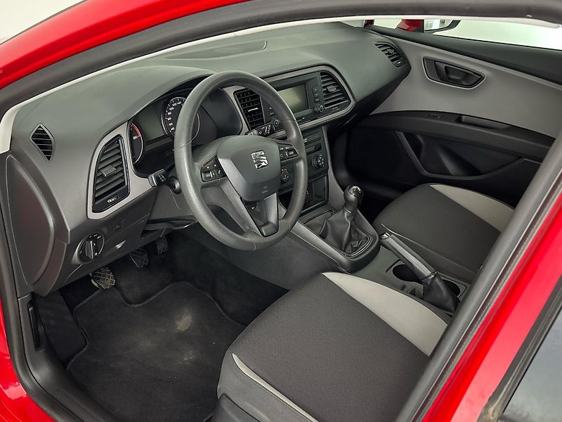 Seat Leon Reference - fotka 6 z 24