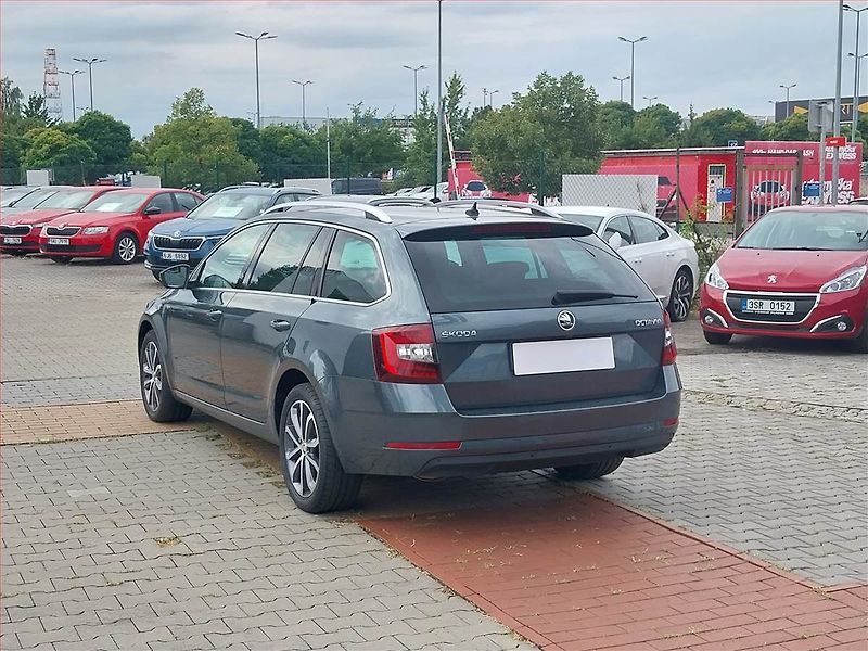 Škoda Octavia (2020) Ambition Plus 2.0 TDI, Automat - fotka 4 z 18